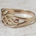Graduating Celtic Knot Ring in 9ct Gold.