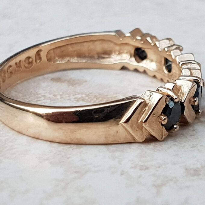 Patterned Paste Sapphire Stacking Band in 9ct Gold, a UK N or a US 7.