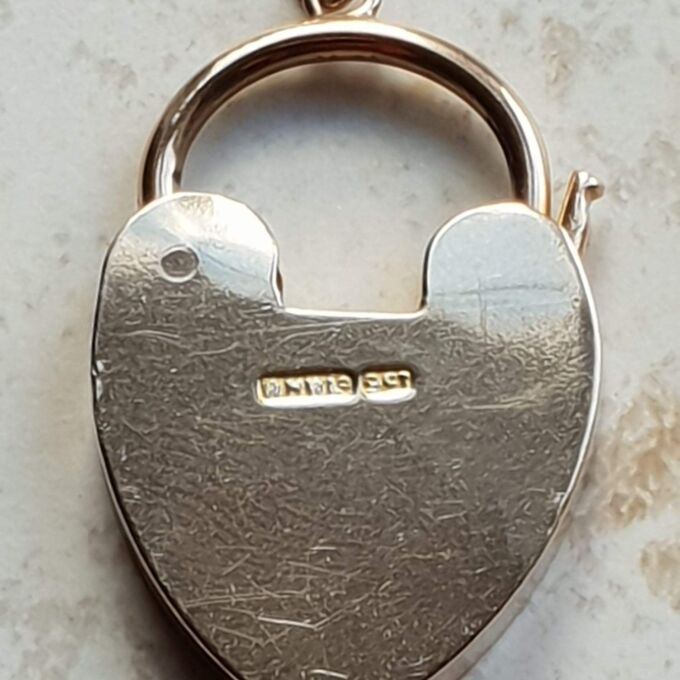 Large Simple Heart Padlock in 9ct Gold