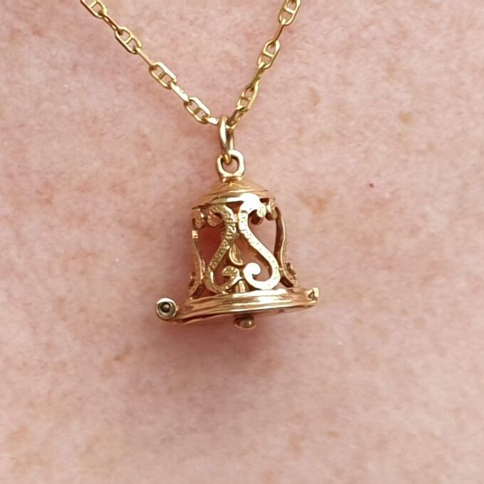 Wedding Bell Bride and Groom in 9ct Gold