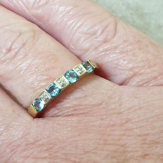 Topaz and Diamond Stacking Band in 9ct Gold.