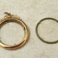 Antique Circular Glass Framed Locket in 9ct Gold