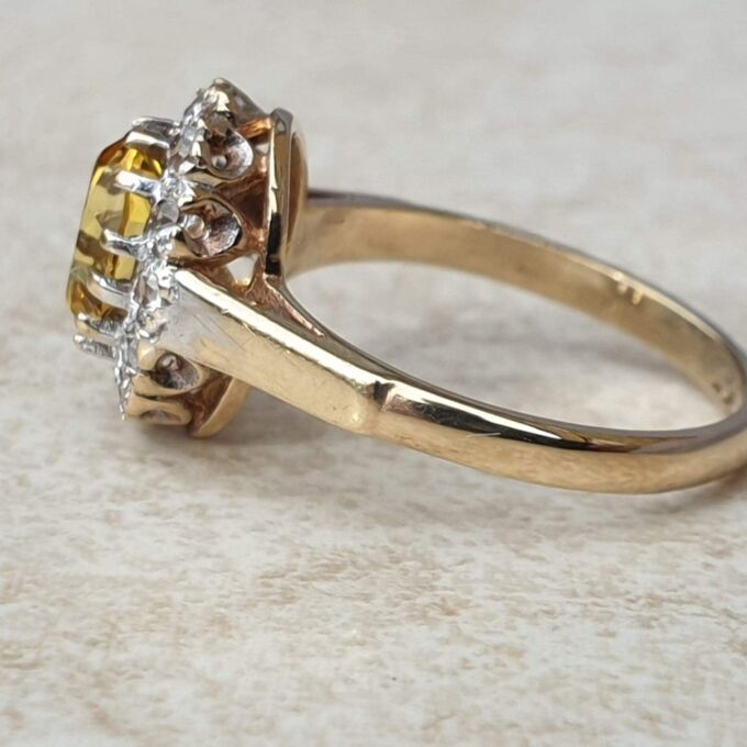 Yellow and White Topaz Cluster Ring in 9ct Gold,  a UK J  or a US 5.