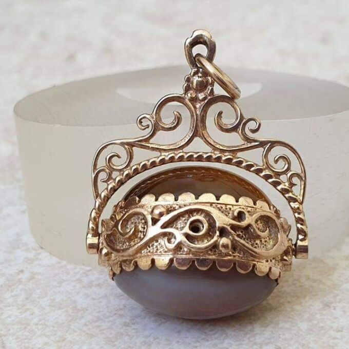 Tigers Eye and Agate Ornate Spinner Fob Pendant in 9ct Gold