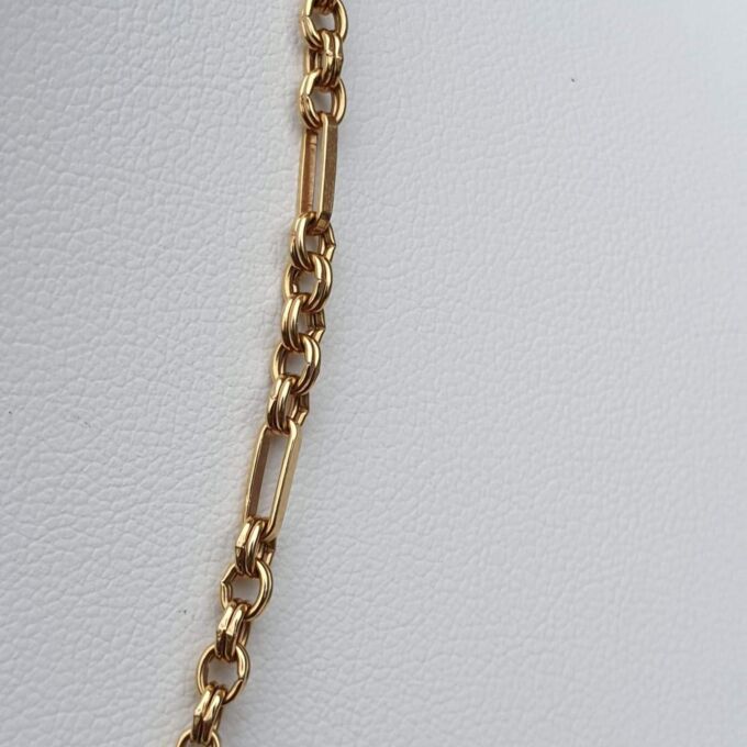 Fancy Belcher Chain in 9ct Gold,  16 inches in length.