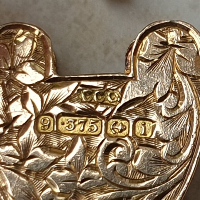 Antique Engraved Heart Padlock in 9ct Gold