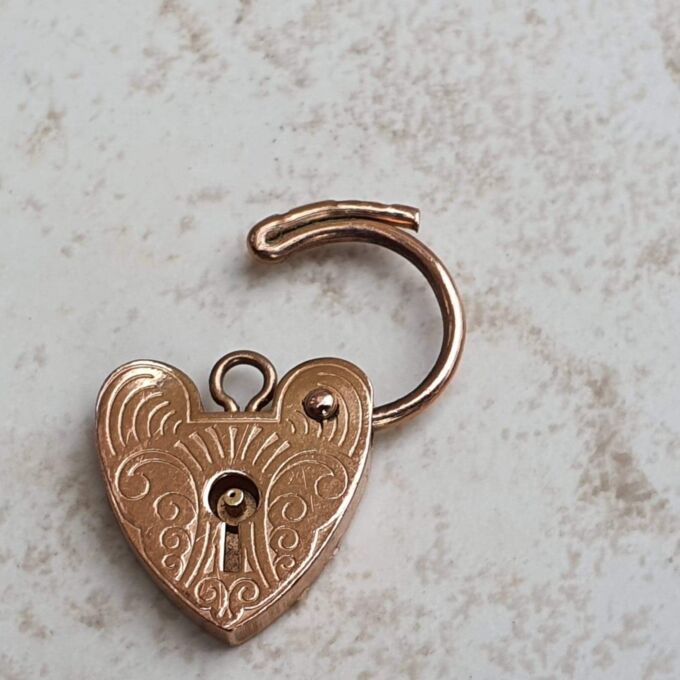 Small Engraved Working Heart Padlock in 9ct Rose Gold