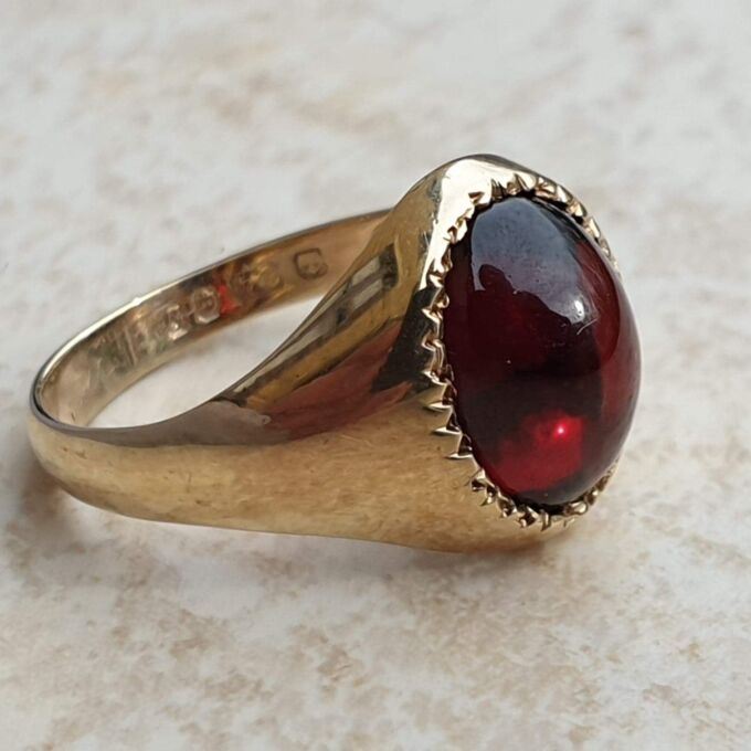 Garnet Cabochon Signet Ring in 9ct Gold,  a UK J 1/2 or a US 5 1/2.