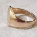 Oval Sunray Signet Ring in 9ct gold, a UK O or a US 7 1/4