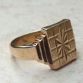 Heavy Checkerboard Design Signet Ring in 9ct Gold, a UK O or a US 7 1/2.