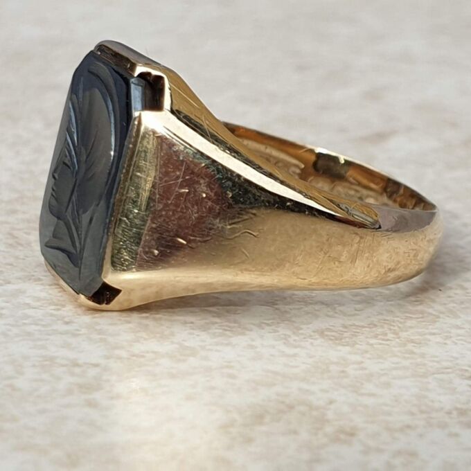 Hematite Centurion Intaglio Signet Ring in 9ct Gold, a UK O 1/2 or a US ...