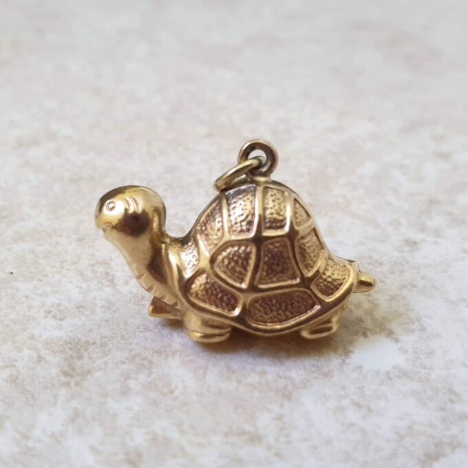 Tortoise Charm Pendant in 9ct Gold - Gems Afire - Vintage Jewellery UK