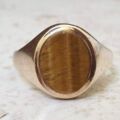 Tigers Eye Signet Ring in 9ct Gold, a UK P 1/2 or a US 8