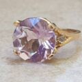 Pale Amethyst and White Topaz Ring in 9ct Gold, a UK K 1/2 or a US 5 3/4