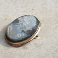 Mother of Pearl Cameo Brooch or Pendant in 9ct Gold.