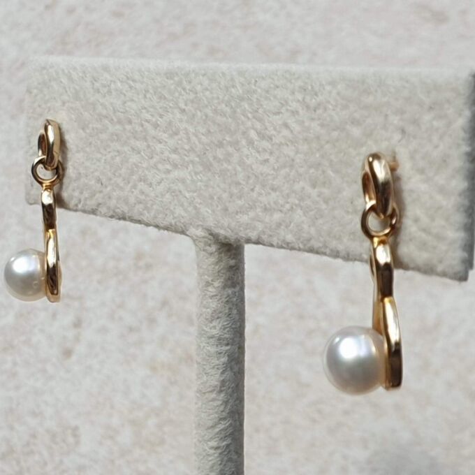 Pearl Infinity Drop Earrings in 9ct Gold