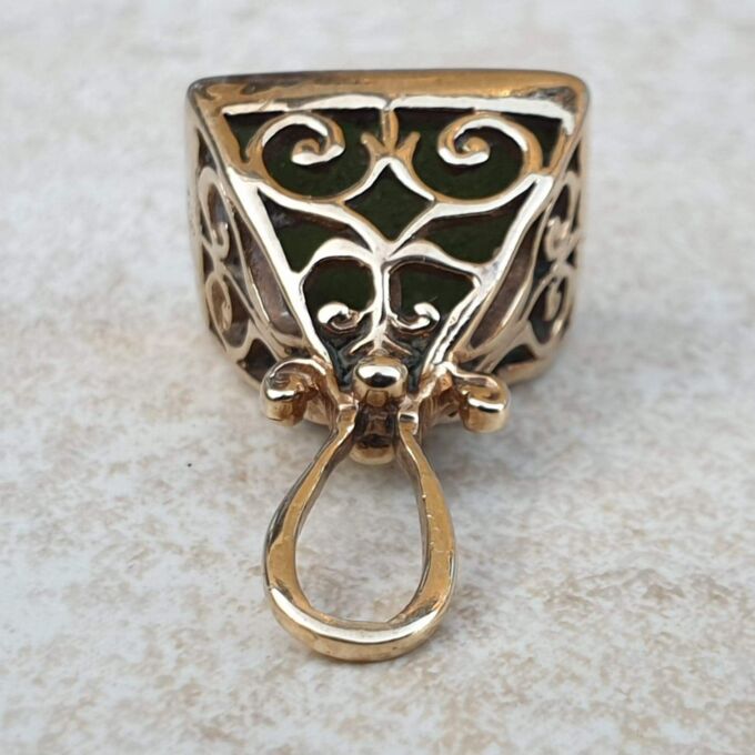 Bloodstone Fixed Fob Pendant in 9ct Gold.