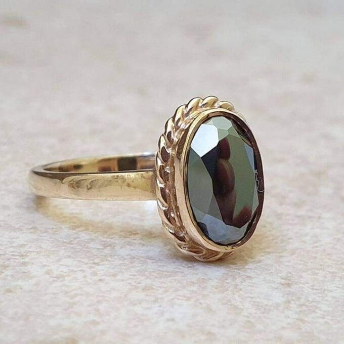 Hematite Solitaire Ring in 9ct Gold.