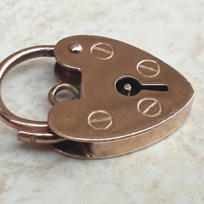 Simple Plain Heart Padlock in 9ct Rose Gold