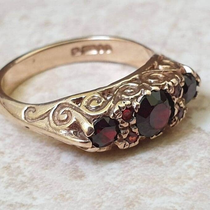 Garnet Gypsy Ring in 9ct Gold.