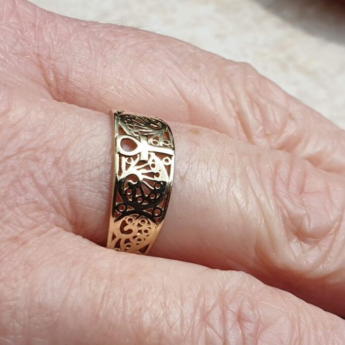 Ankh Patterned Ring in 9ct Gold, a UK P 1/2 or a US 8 1/4.