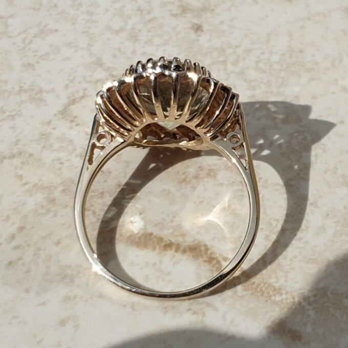 Huge Oval Prasiolite Ring in 9ct Gold,  a UK O 1/2 or a US 7 3/4.
