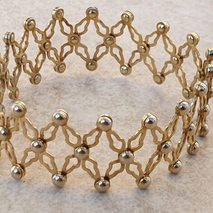 Expanding Ring in 9ct Gold, fits almost anyone!