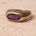 Oval Amethyst Signet Ring in 9ct Gold, a UK H 1/2 or a US 4 1/4