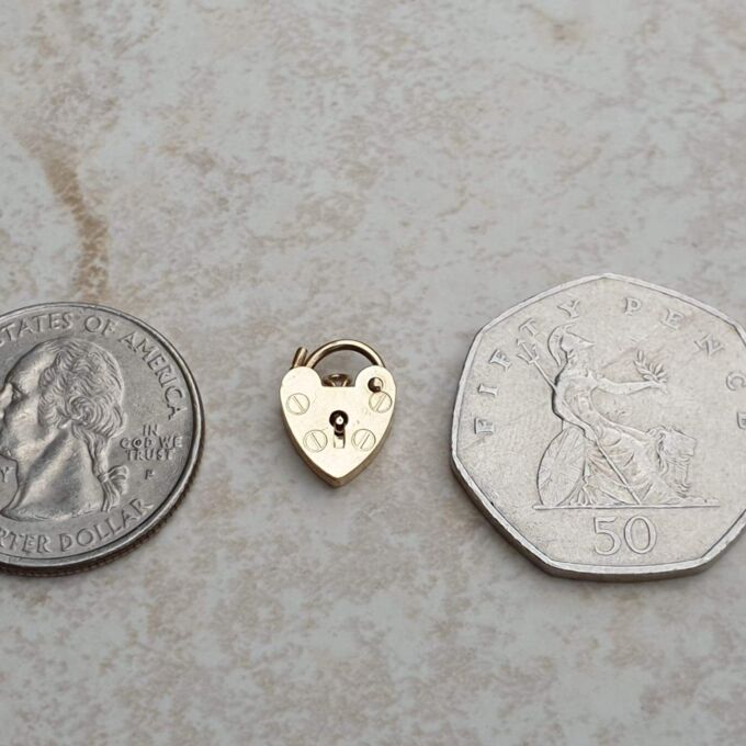 Tiny Working Heart Padlock in 9ct Gold