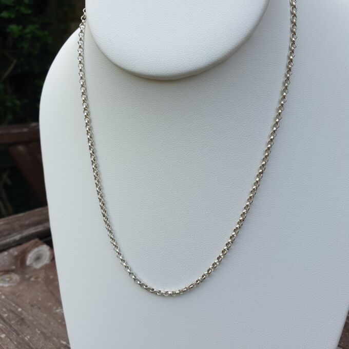 Belcher Chain in Sterling Silver, 16 inches.