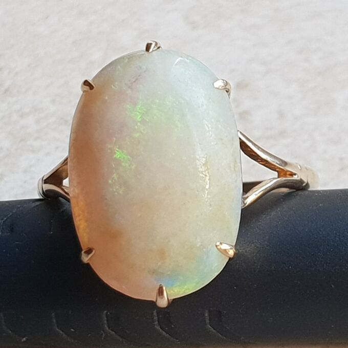 Huge Oval Opal Solitaire Ring in 9ct Gold, a UK K or a US 5 3/4.