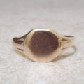 Simple Octagonal Signet Ring in 9ct Gold.