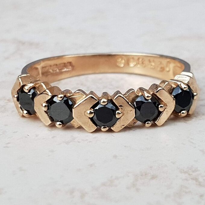 Patterned Paste Sapphire Stacking Band in 9ct Gold, a UK N or a US 7.