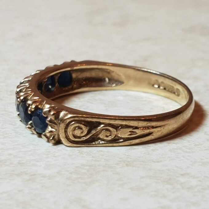 Super Seven Stone Sapphire Band in 9ct Gold, a UK size P or a US 7 3/4 – 8.