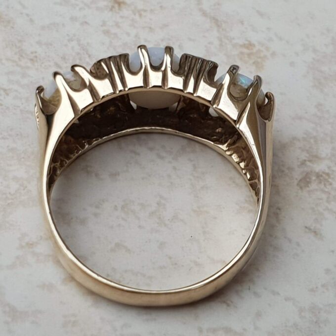 Chunky Three Stone Opal Ring in 9ct Gold, a UK M 1/2 or a US 6 3/4.