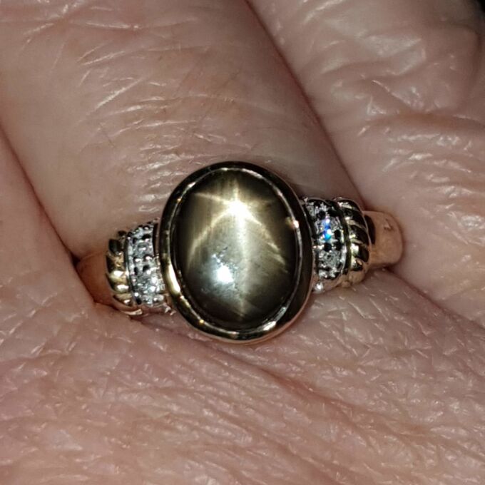 Black Synthetic Star Sapphire Ring in 9ct Gold.