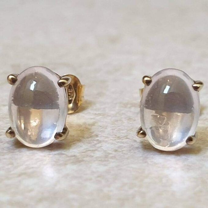 Oval Moonstone Stud Earings in 9ct Gold