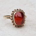 Garnet Cabochon Ring in 9ct Gold, a UK M – M 1/2 or a US 6 1/2.
