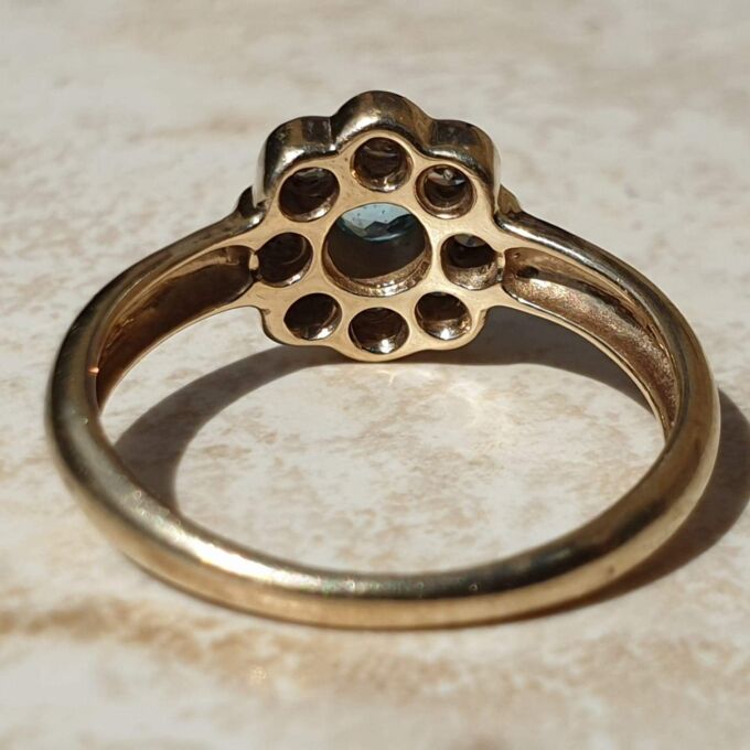 Topaz and Paste Daisy Cluster Ring in 9ct Gold,  a UK N or a US 7.