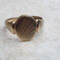 Sunray Signet Ring in 9ct Gold, a UK S 1/2 or a US 9 3/4
