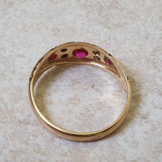 Edwardian Ruby and Diamond Ring in 18ct gold.