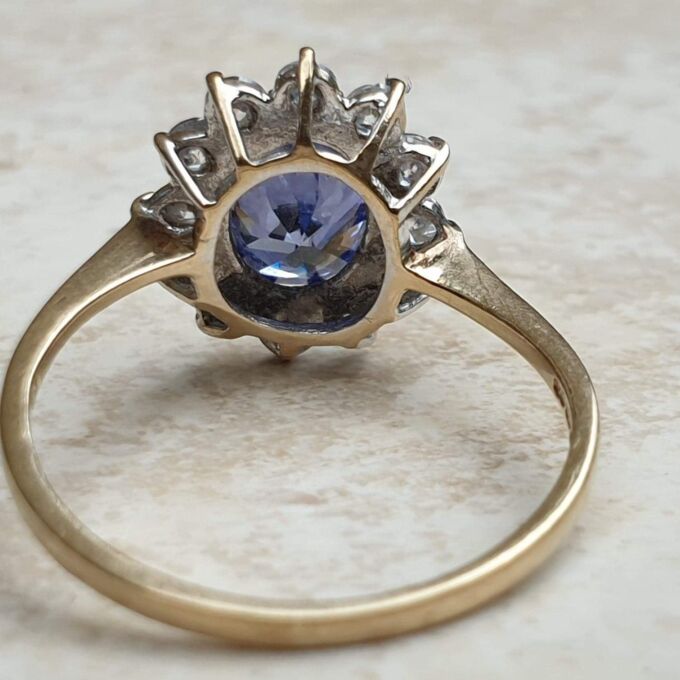 Tanzanite Coloured Paste Cluster Ring in 9ct Gold,  a UK N or a US 7.