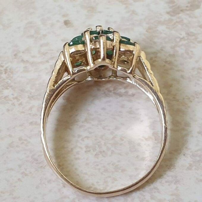 Emerald Cluster Ring in 9ct Gold.