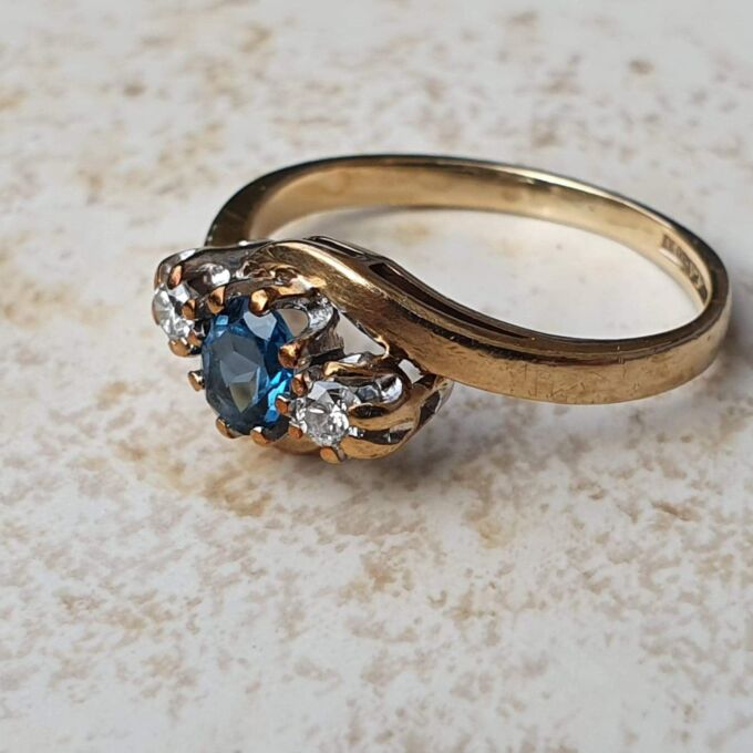 Topaz & Diamond Crossover Trilogy Ring in 9ct Gold.