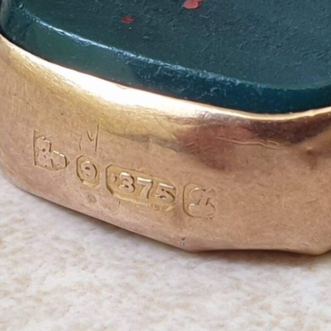 Antique Bloodstone Fob in 9ct Gold