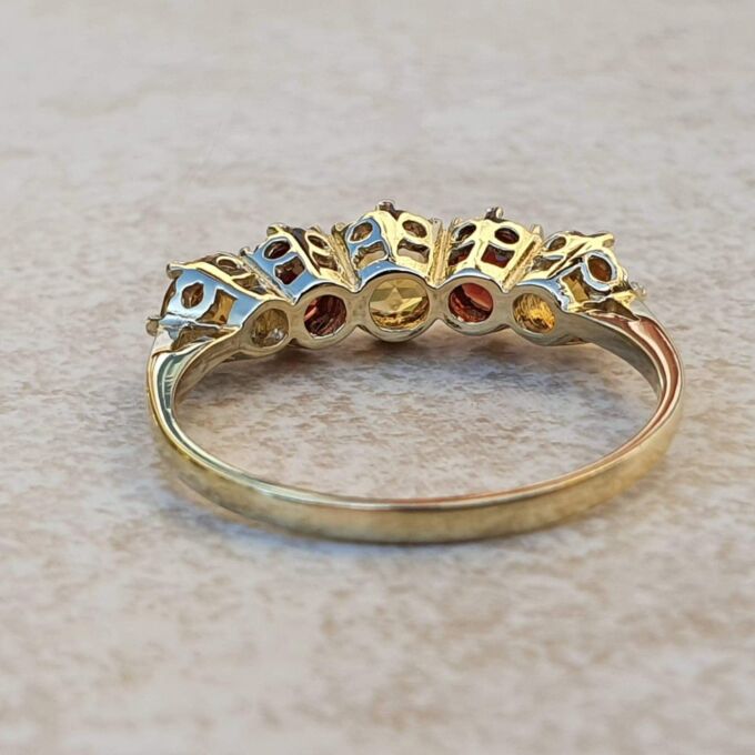 Garnet and Citrine Ring in 9ct Gold, a UK Q1/2 or a US 8 3/4