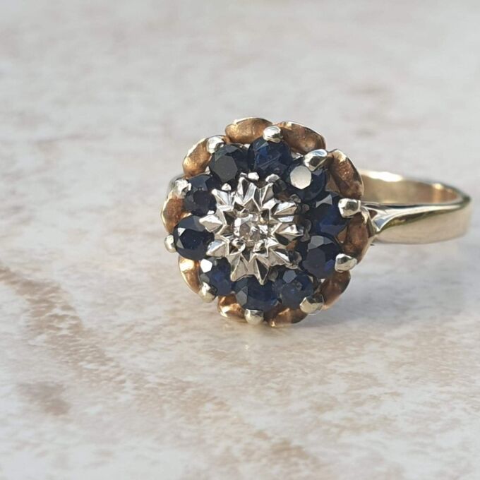 Sapphire and Diamond Cluster Ring in9ct Gold, a UK J 1/2 or a US 5 1/4