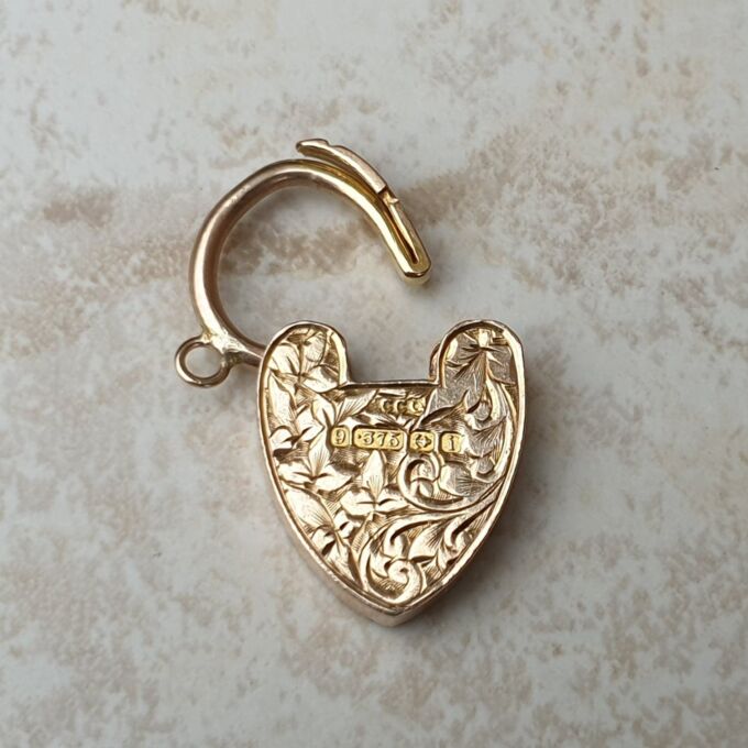 Antique Engraved Heart Padlock in 9ct Gold