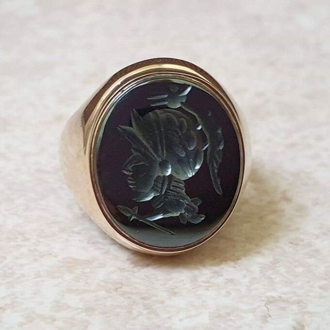 Hematite Centurion Signet Ring in 9ct Gold, a UK J 1/2 or a US 5 1/4