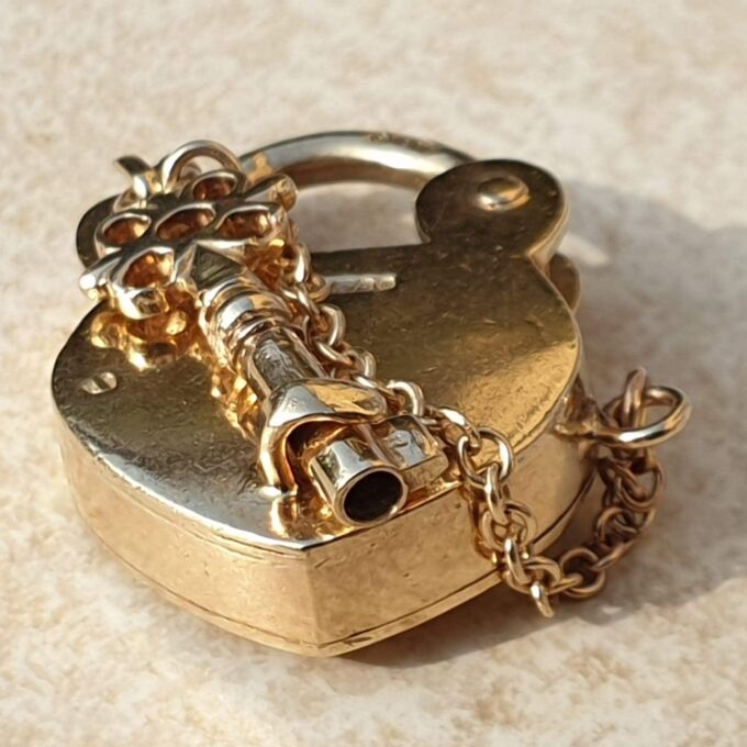 Ornate Heavy Padlock with Key in 9ct Gold